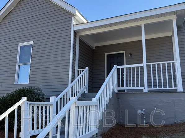 12 Heard St, Lagrange, GA 30241