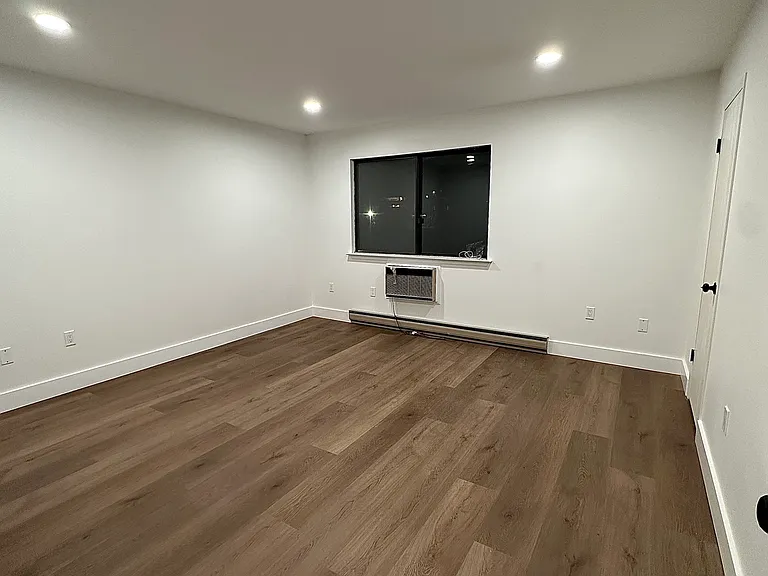 60 Lawn Ave #9 — Photo 5