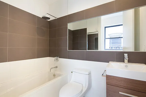 Sold by aptsandlofts.com | media 9