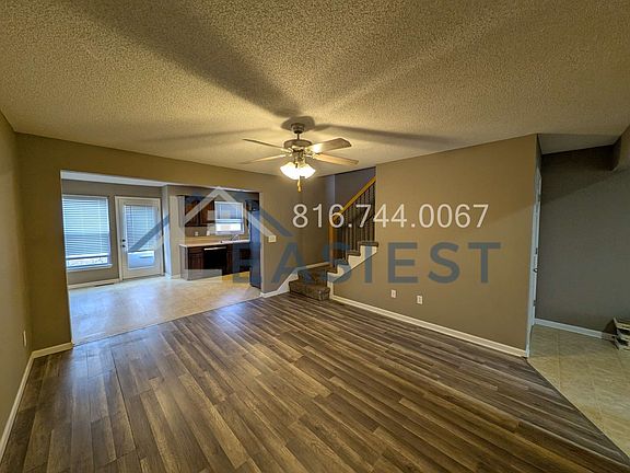 2nd image of 1702 N 128th St