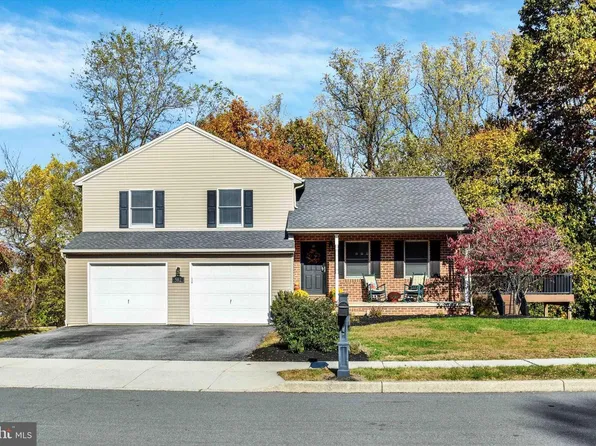 502 Skyline Rd, New Cumberland, PA 17070