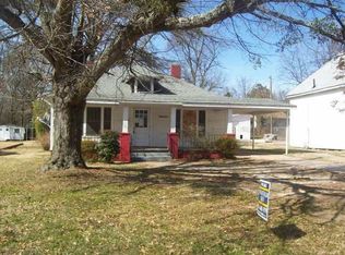 312 Pelham St, Greer, SC 29651