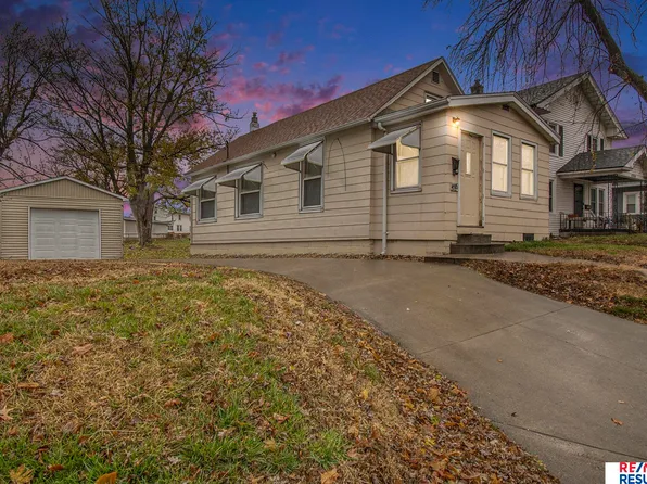 4370 S 42nd St, Omaha, NE 68107