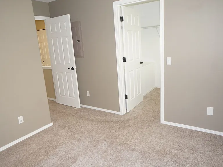2649 NW Kennedy Ct — Photo 25