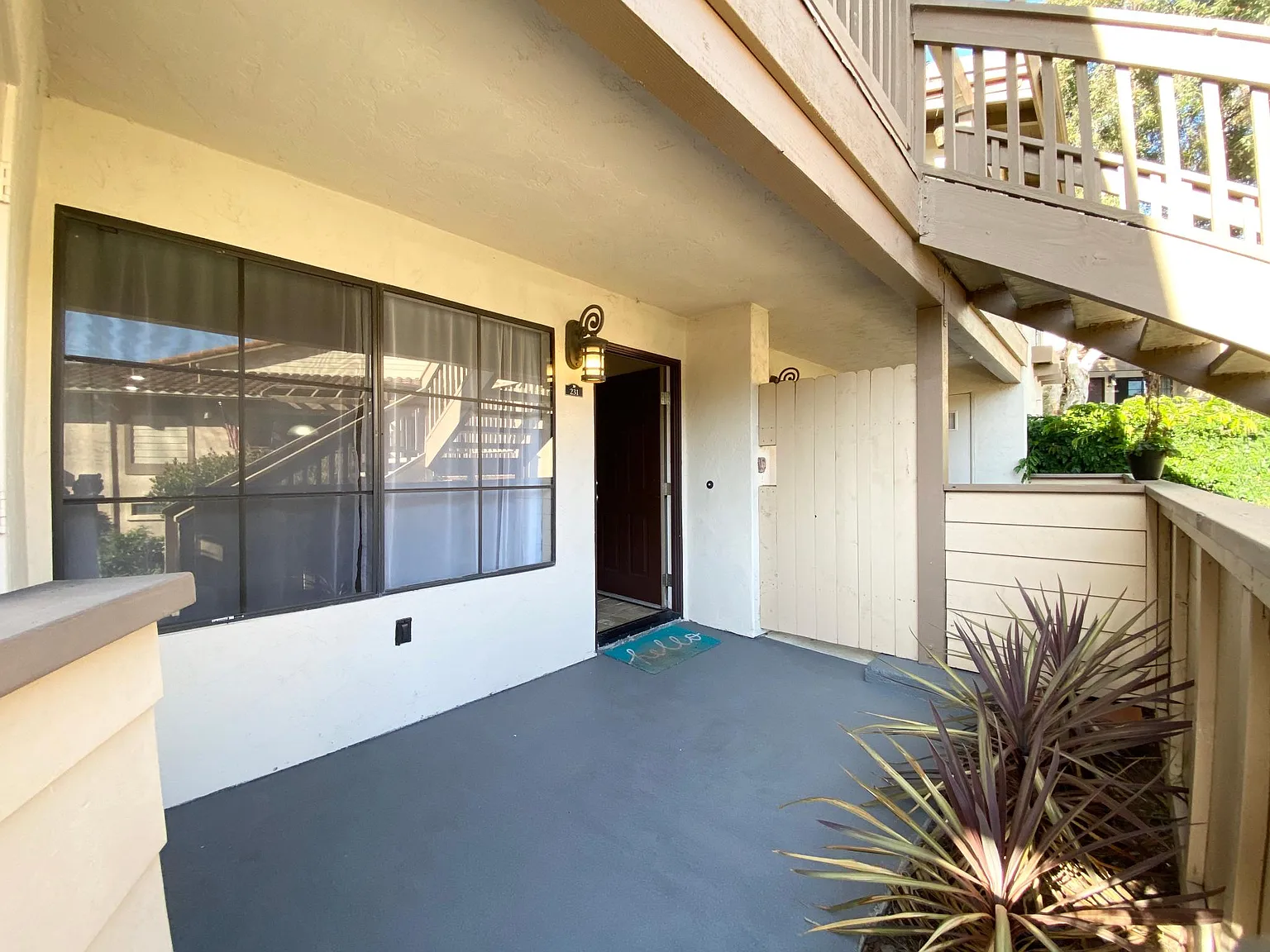 2 bed, 864 sqft, $3,100 — Photo 2