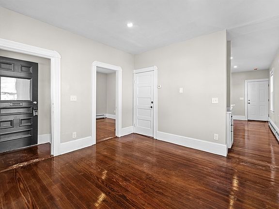 3rd image of 96-98 Clara St