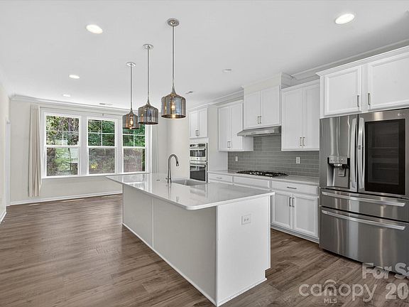 3rd image of 13018 Simoneaux Ln