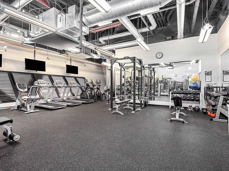 24 hr. Fitness Room