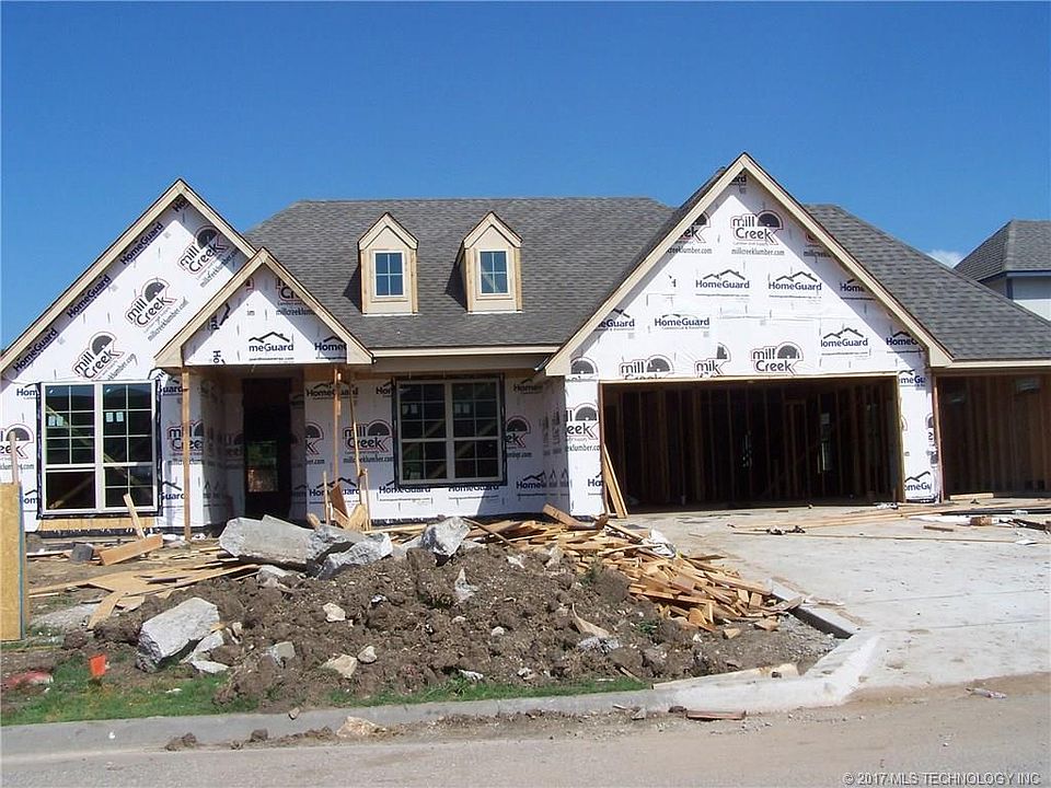 2nd image of 7713 N 144th Ave E