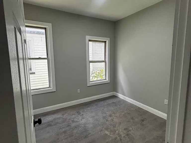 57 Treacy Ave #1 — Photo 4