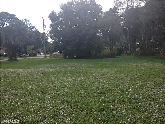 3rd image of 1813 Powell Dr