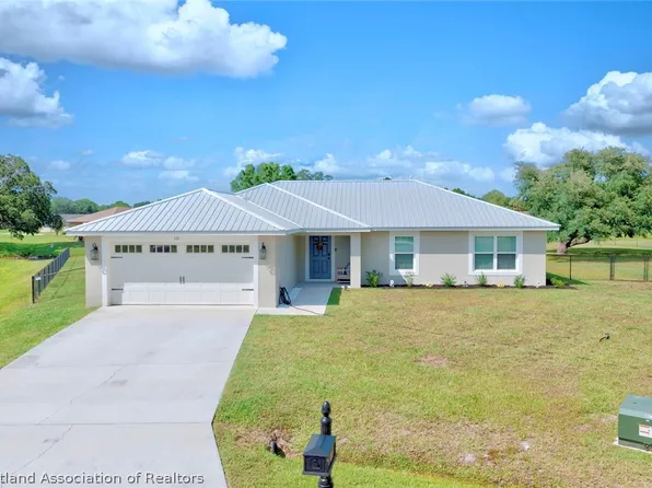 111 Vale Ct, Sebring, FL 33876