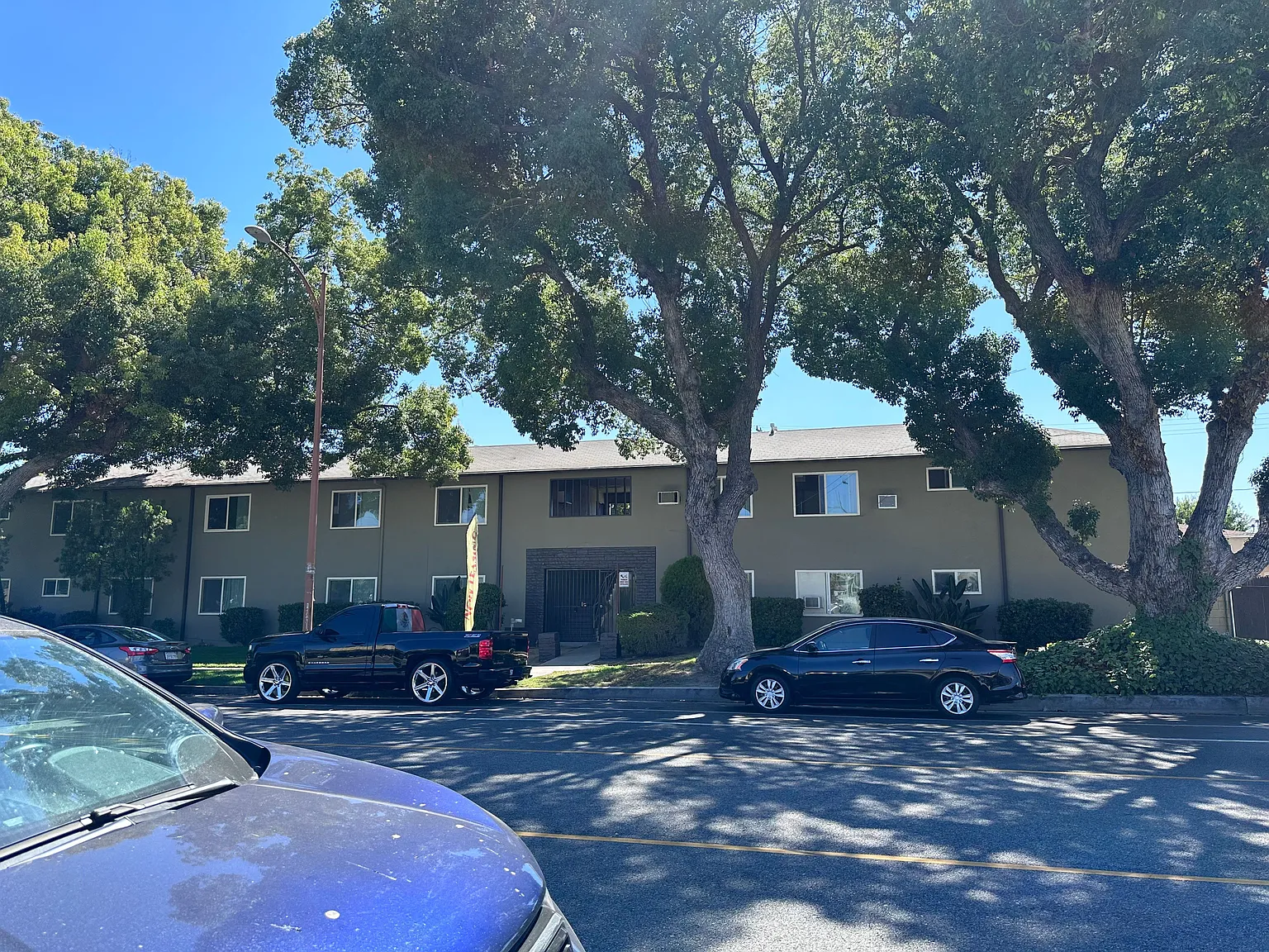Edison Apartments — Photo 4