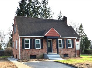 21 Wrona St, Springfield, MA 01151