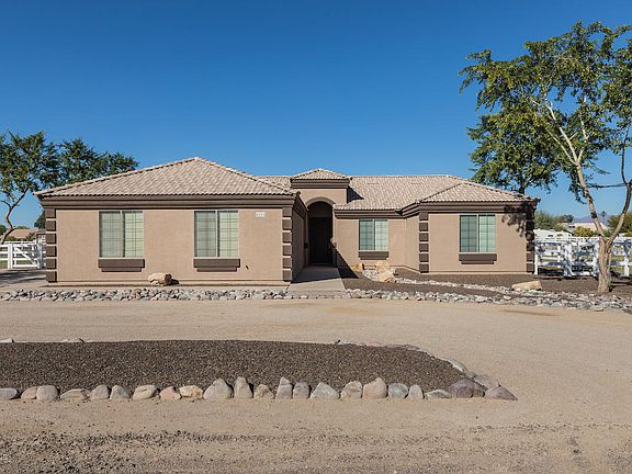 3rd image of 4808 E Rogers Ln