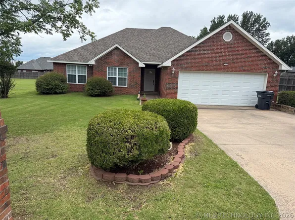 1649 Brentwood Cir, Ardmore, OK 73401