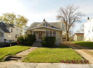 1306 Pacific St, Saint Paul, MN 55106