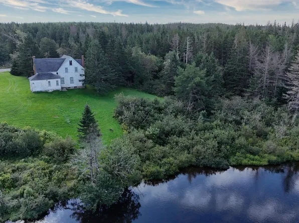 2121 Loch Lomond Rd, Richmond, NS B2E 1B8