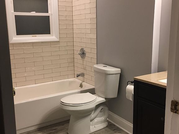 4th image of 2306 W Winnemac Ave #1