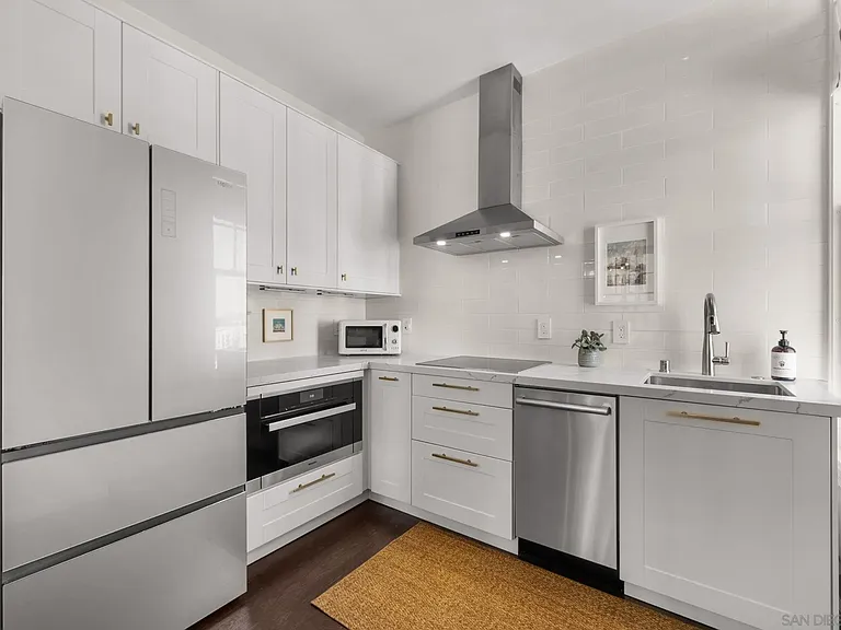 702 Ash St #803 — Photo 7