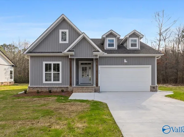 714 Forrest Ave, Scottsboro, AL 35768