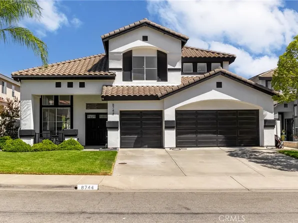 8744 Medford St, Riverside, CA 92508