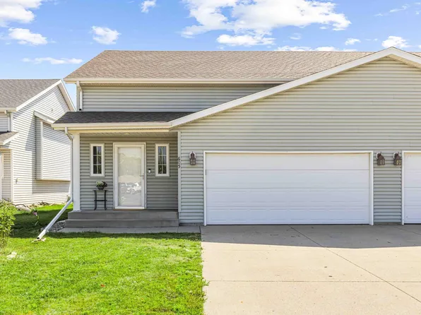 605 13 1/2 Ave E, West Fargo, ND 58078