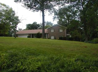 685 Salem Chapel Rd N, Benton, KY 42025