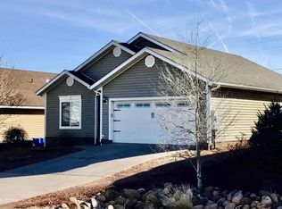 63 S Hillcrest Dr, Snowflake, AZ 85937