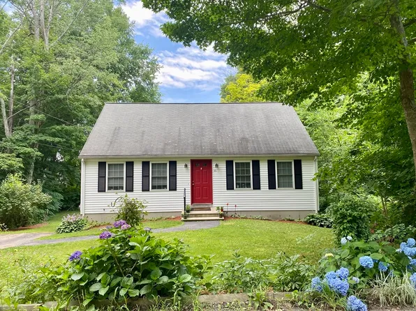 15 Ackley Dr, Leicester, MA 01524
