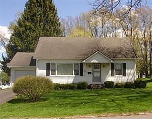 1st image of 13 Prospect Dr