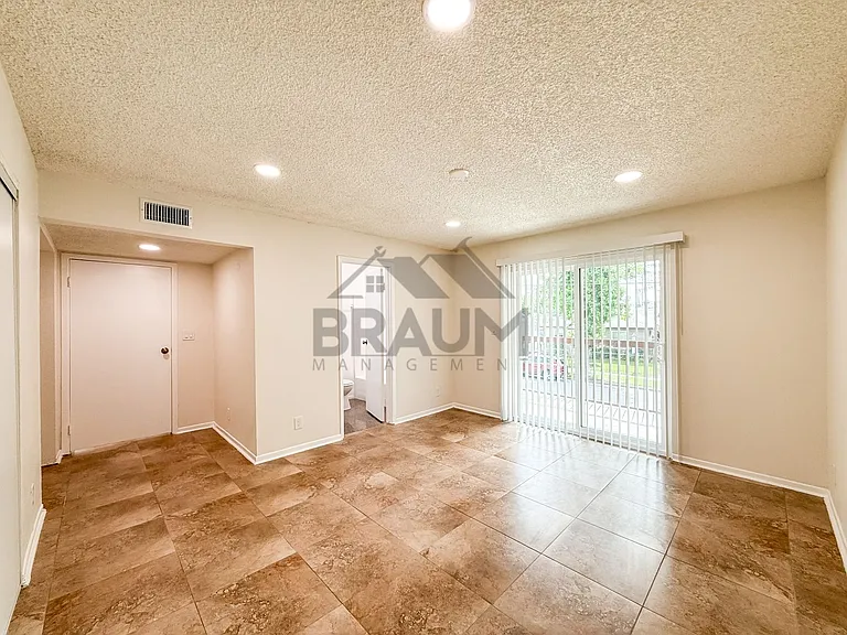 221 Elm Ave — Photo 18