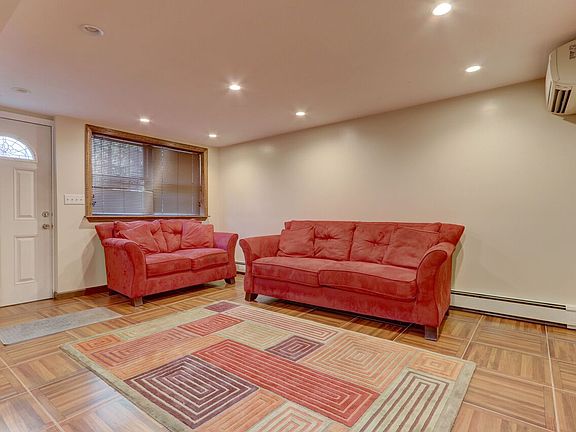 5th image of 5767 Mazeau St