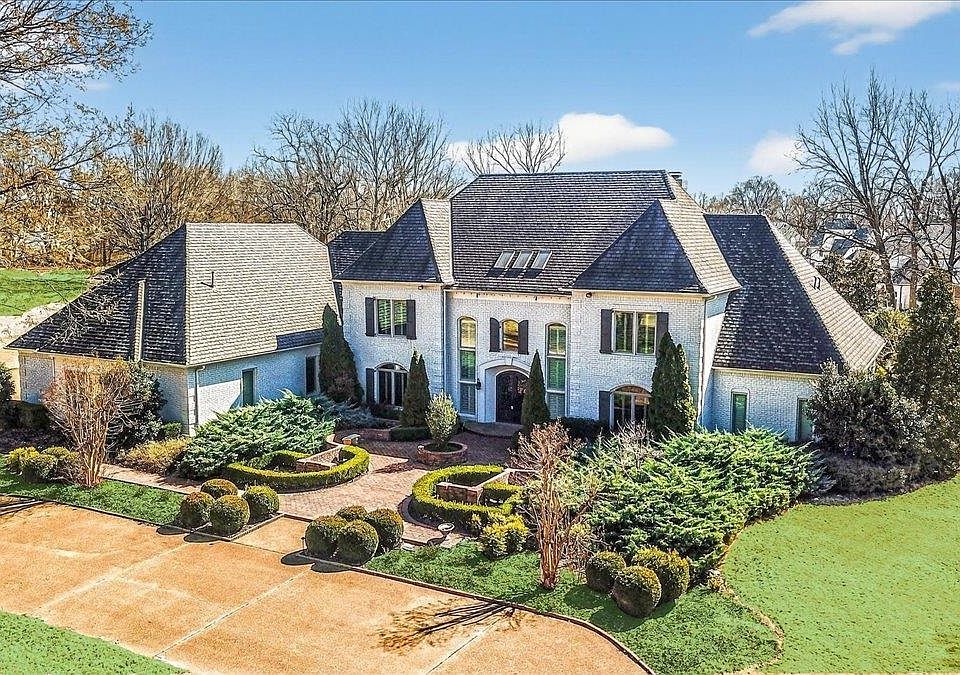 1st image of 9141 Forest Bend Ct