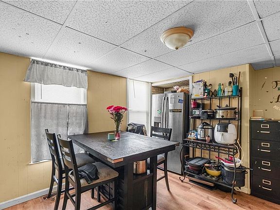 5th image of 23 Sibley St