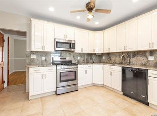 7844 87th St, Ridgewood, NY 11385