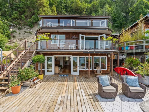 15 N Salmon Beach, Tacoma, WA 98407