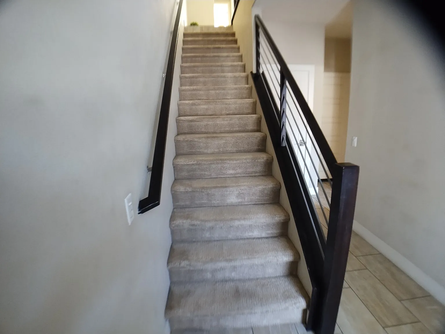 4 bed, 3.5 bath, 1920 sqft, $4,500 — Photo 3