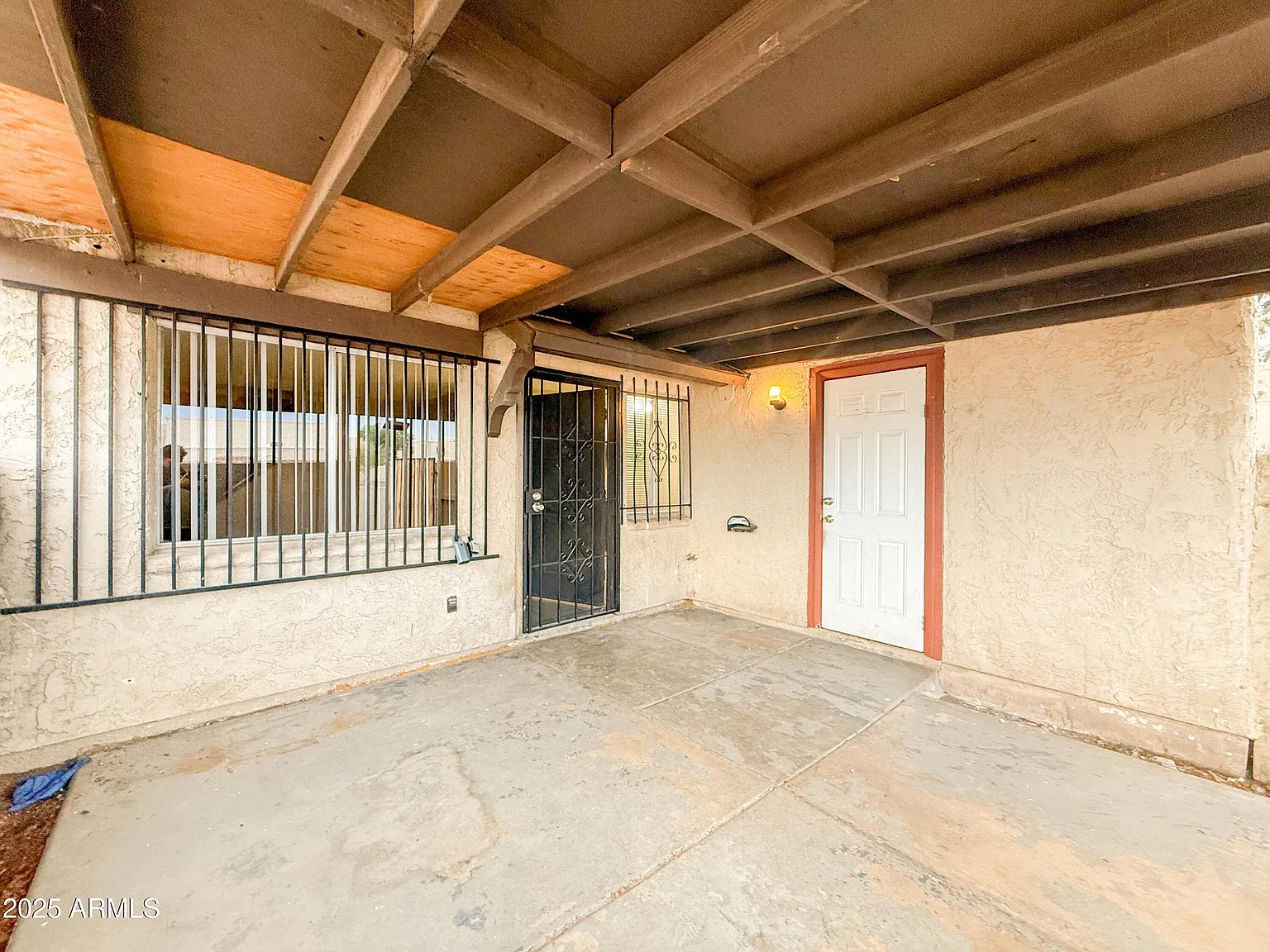 3 bed, 1005 sqft, $1,290 — Photo 4