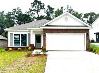 87122 Highpoint Dr, Diamondhead, MS 39525