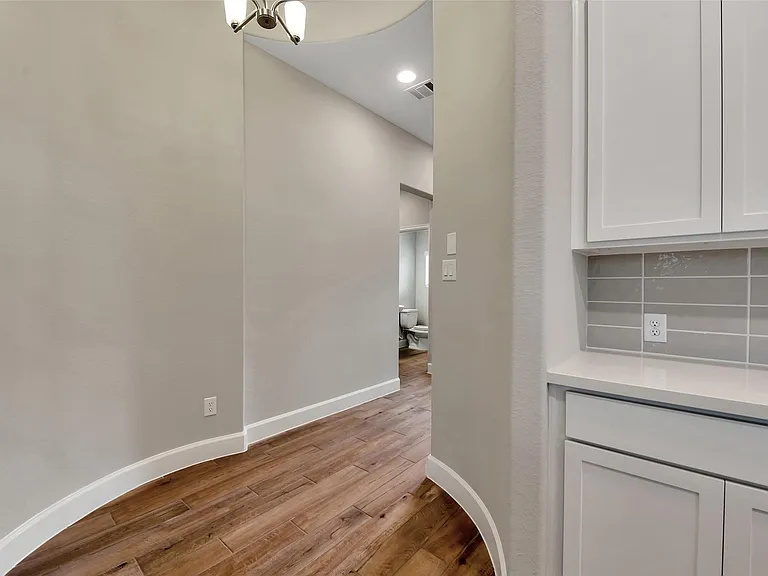 1328 Wicklow Forest St — Photo 7