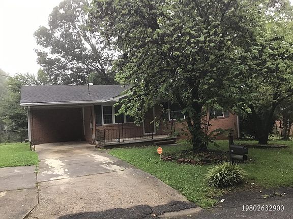 2nd image of 418 Sherman St