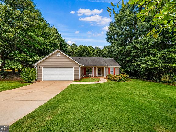 2nd image of 1035 Preserve Ln