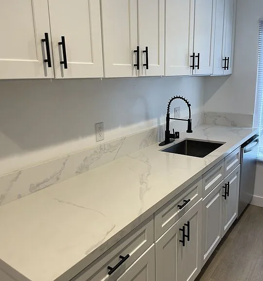 1254 N Orange Grove Ave #4 — Photo 5