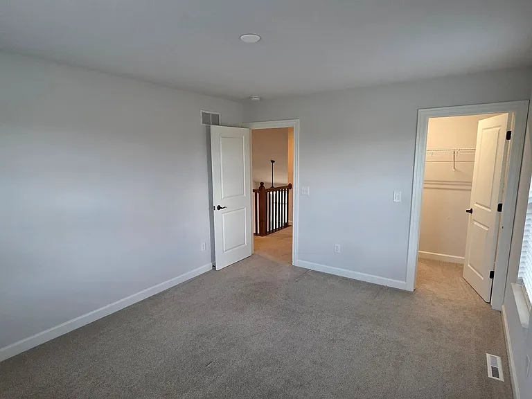 W239N3743 River Birch Ct — Photo 23