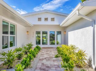 3314 Jaffa Dr, Sarasota, FL 34239