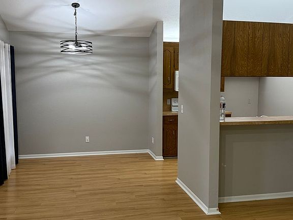 5th image of 106 Cabana Dr