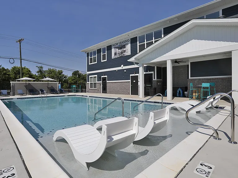Altair Luxury Apartments — Photo 17