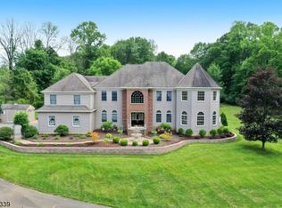 435 Little Brook Rd, Glen Gardner, NJ 08826