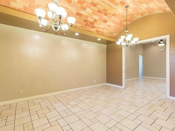 4th image of 2502 Wernecke Ave